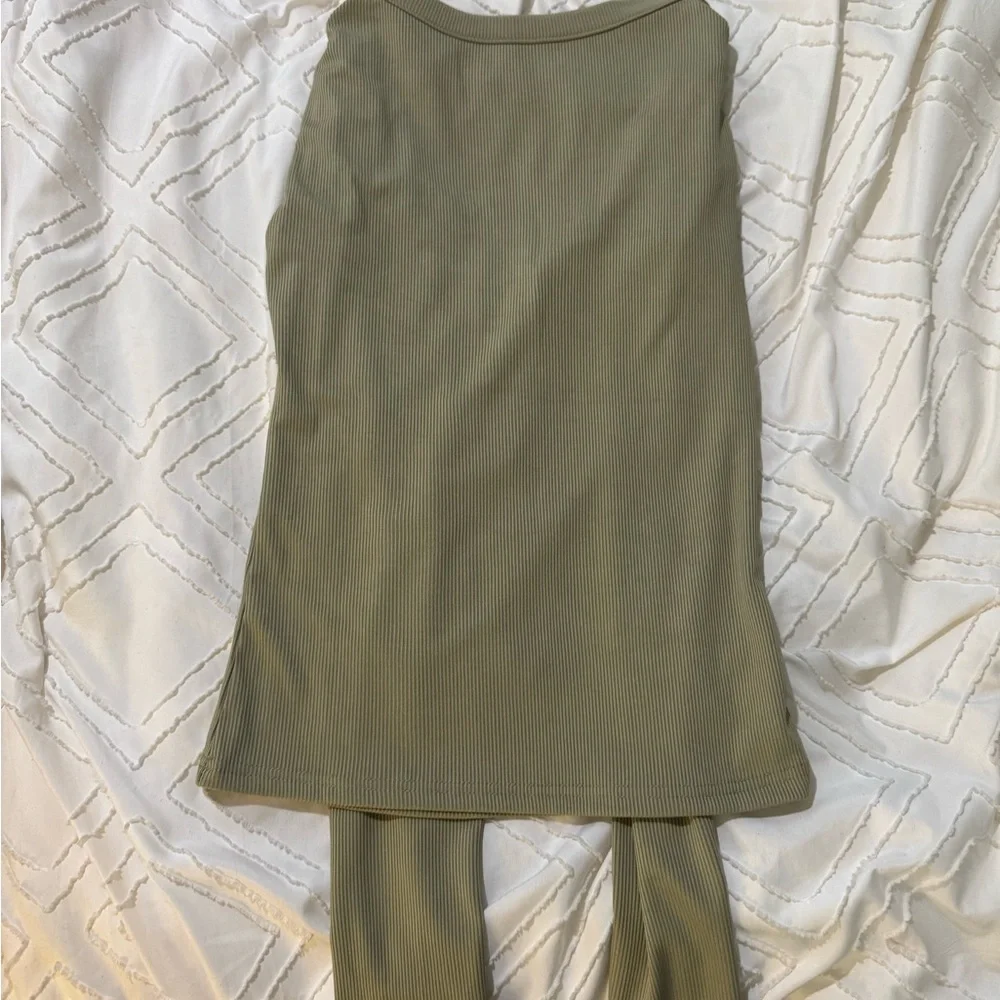 Amazon Olive Button Down Ribbed Top - Picture 3 of 3